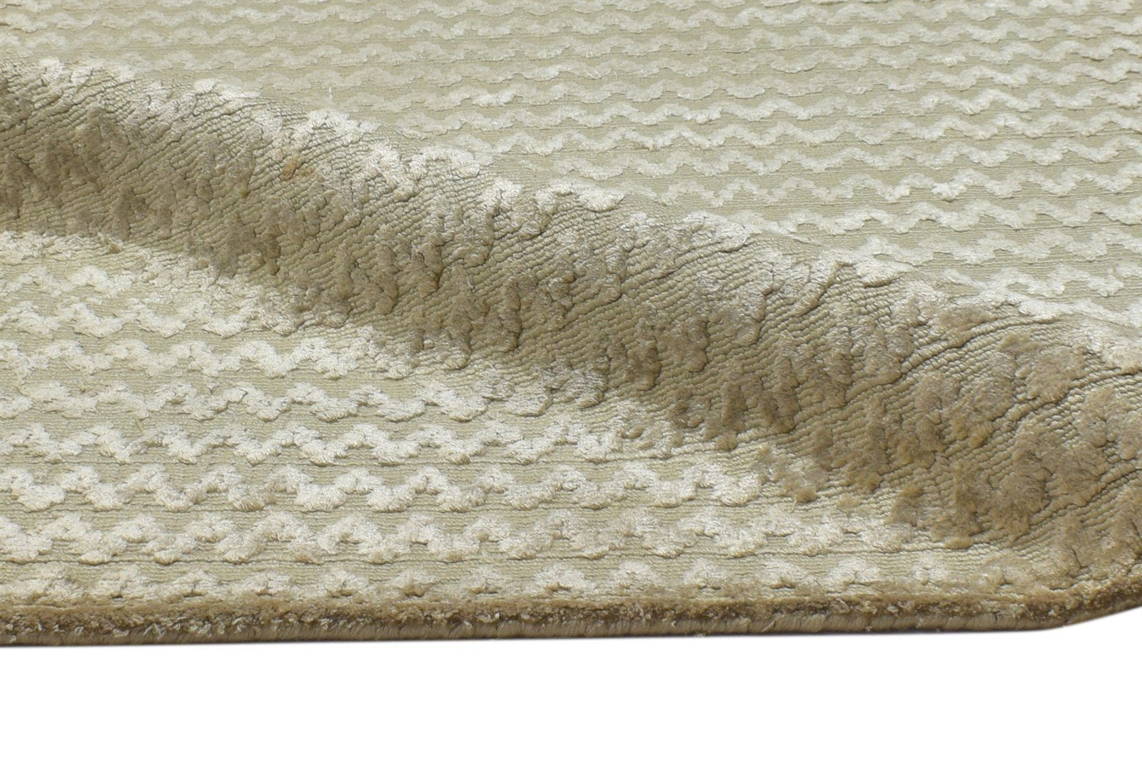 Hand Woven Sage Silk Rug 2' X 3' Modern Scandinavian Chevron Small Carpet Area Rug