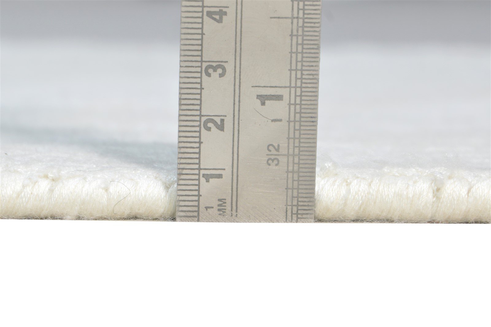 Off-White Silk Rug 2' X 3' Modern Handloom Scandinavian Solid Small Carpet Area Rug