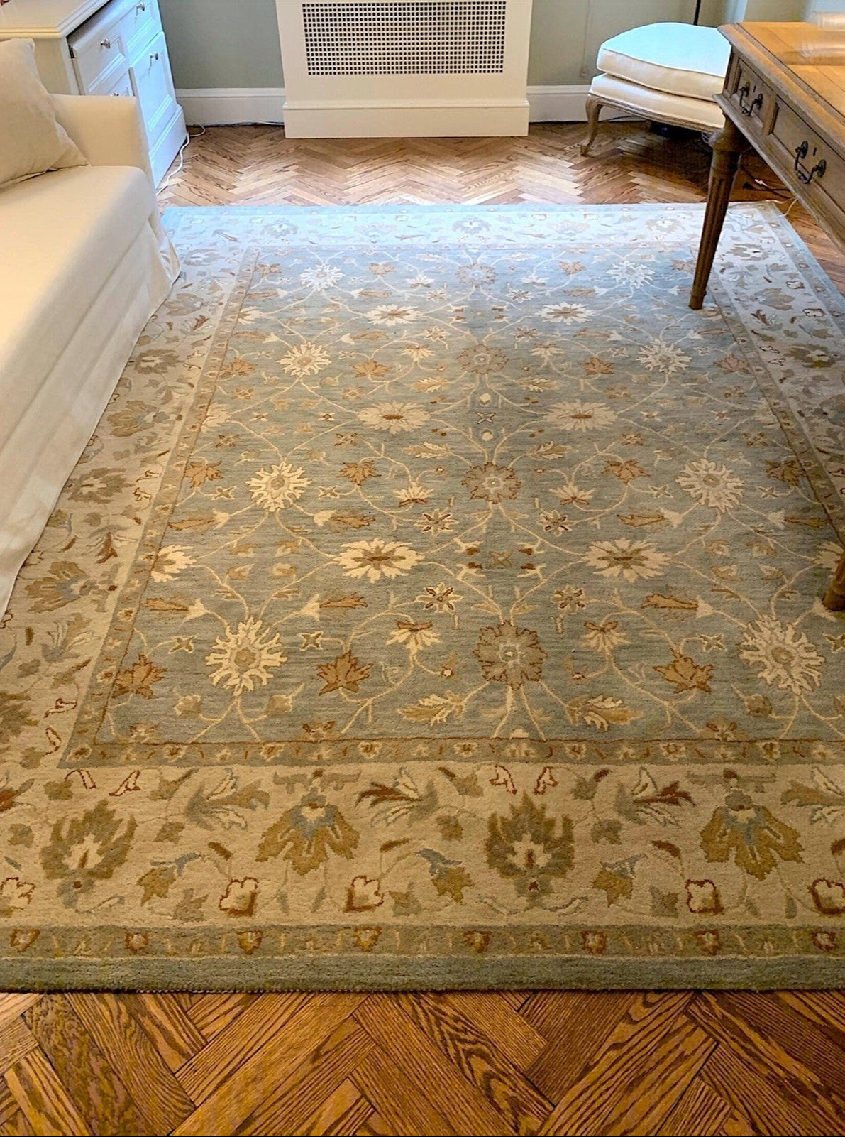 Blue Handmade Wool Persian Oushak Floral Malika Tufted Rug Area Rug