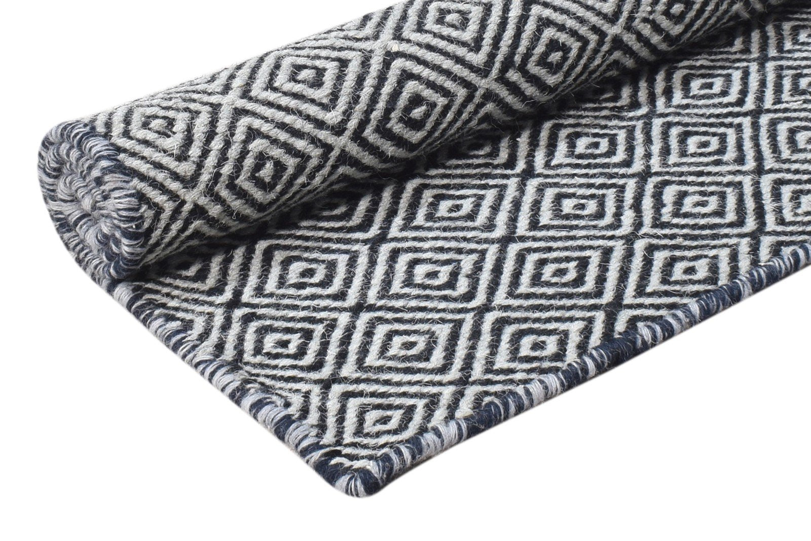 Black Wool Rug 2' X 3' Modern Dhurrie Scandinavian Diamond Small Carpet 7865014452373