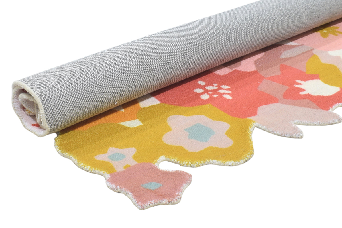 Cassia Off-White & Multicolor Scalloped Floral Area Kids Playroom Rug 9126551290005