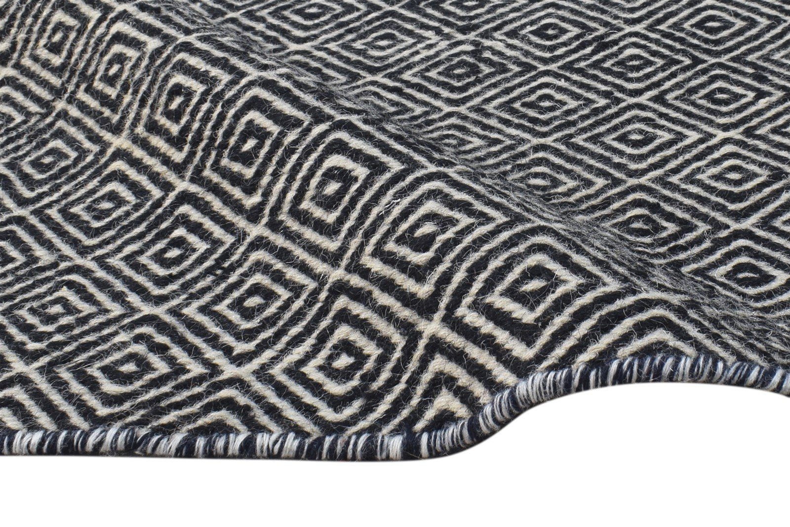 Dhurrie Black Wool Rug 2' X 3' Modern Scandinavian Diamond Small Carpet 7865013239957