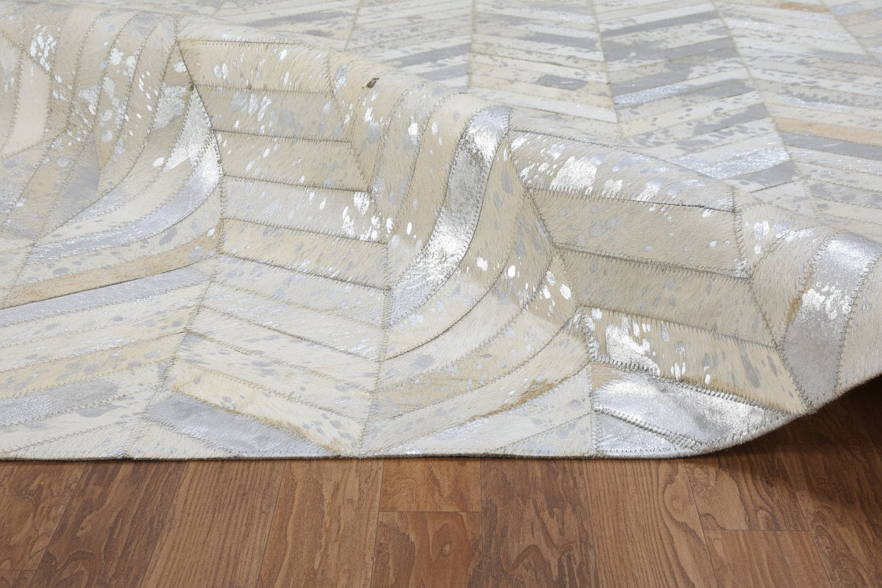 Kati Handmade Off-White Patchwork Leather Rug - Modern Chevron Cowhide Rug 9065168142485