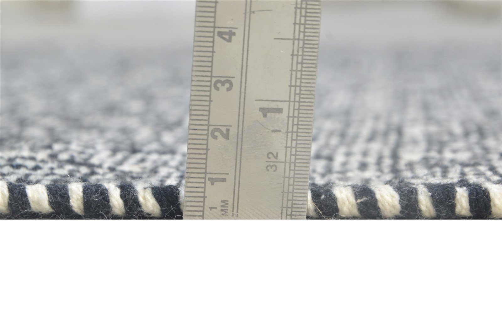 Silk Dark Grey Rug 4X7 Modern Dhurrie Scandinavian Geometric Room Size Carpet 7864471388309