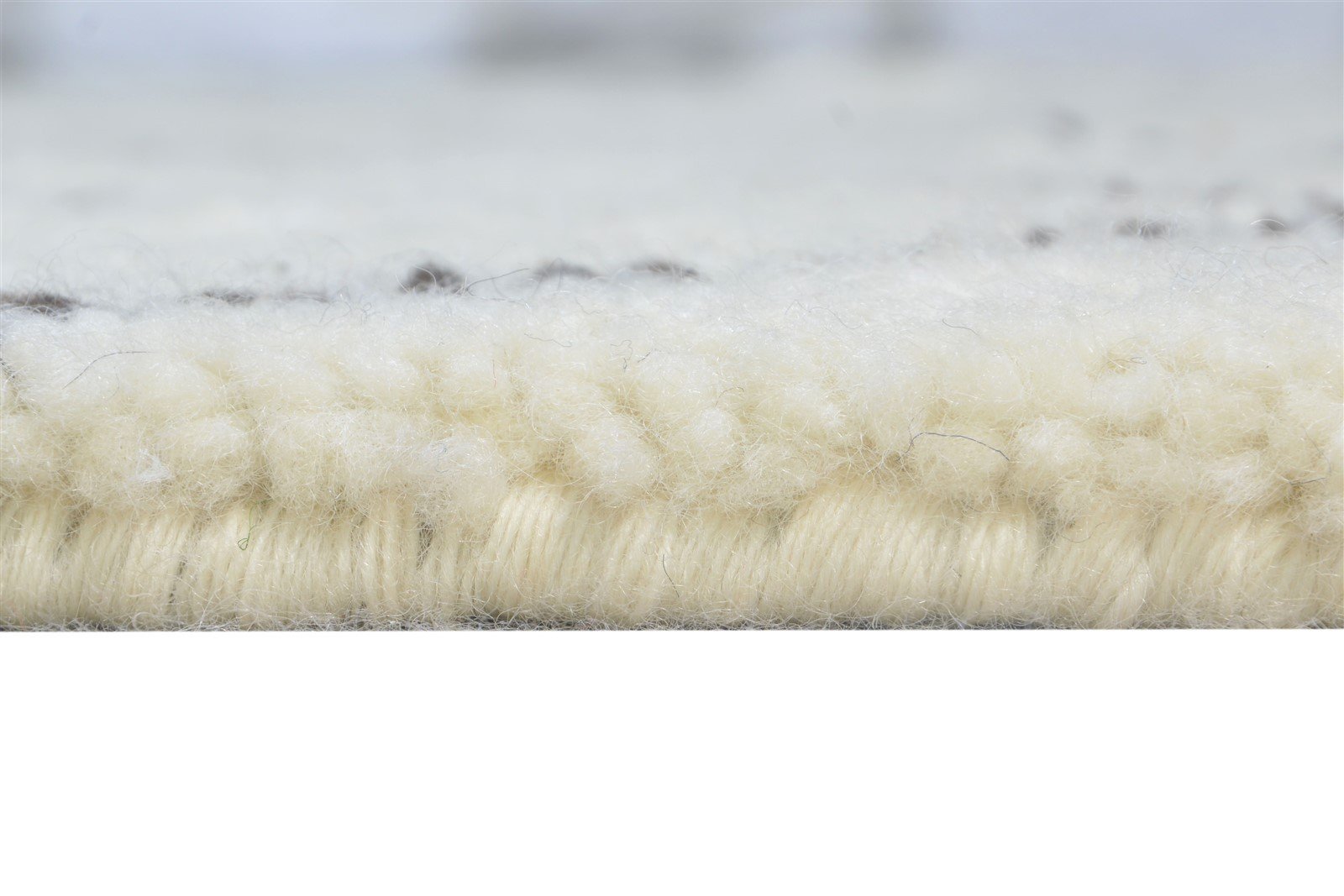 Vanna Wool Cream Rug 4' X 6' Modern Hand Knotted Moroccan Diamond   7865116459157