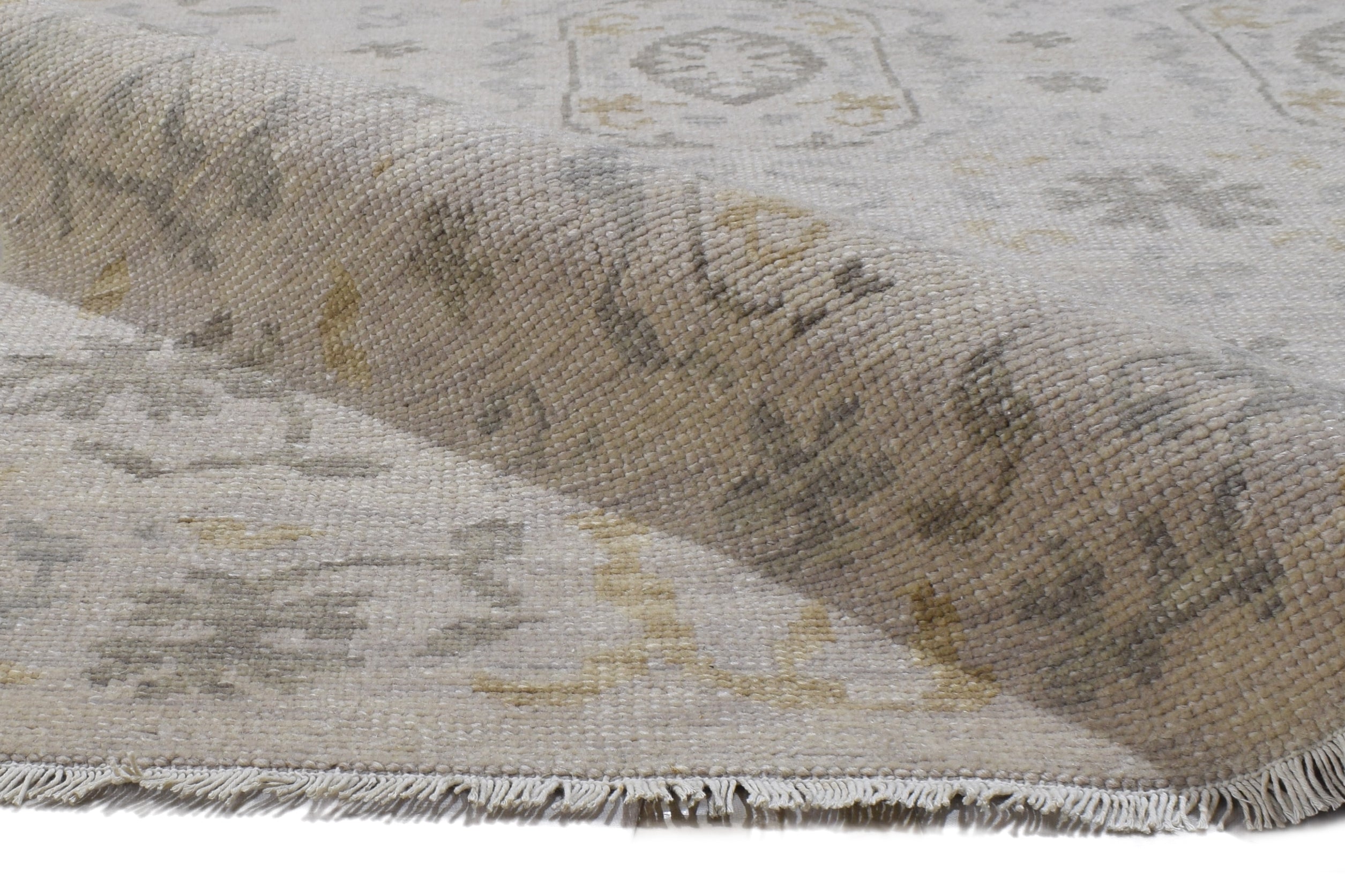Antara Hand-Knotted Anatolian Oushak Wool Rug – Medallion Beige / Gray Oriental Area Rug