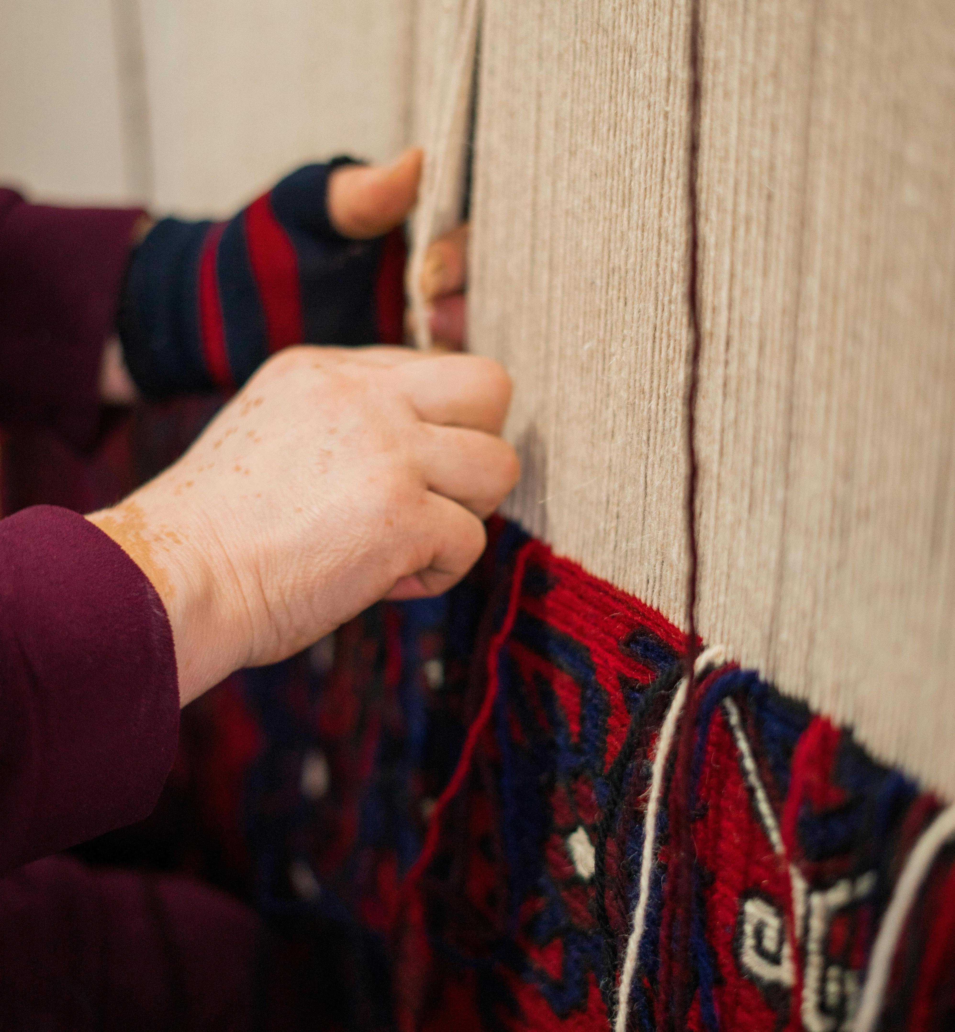 rug being hand knotted