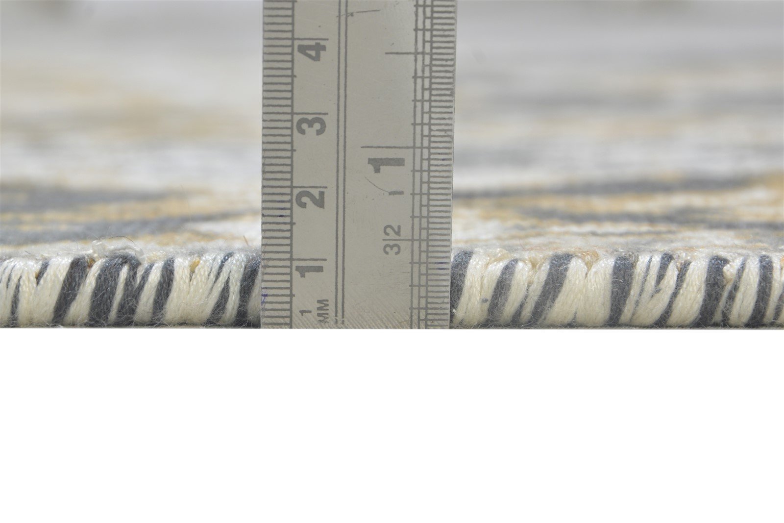 Lucina 4' X 6' Rug Silk Dark Grey Modern Hand Woven Indian Abstract   7864162648213