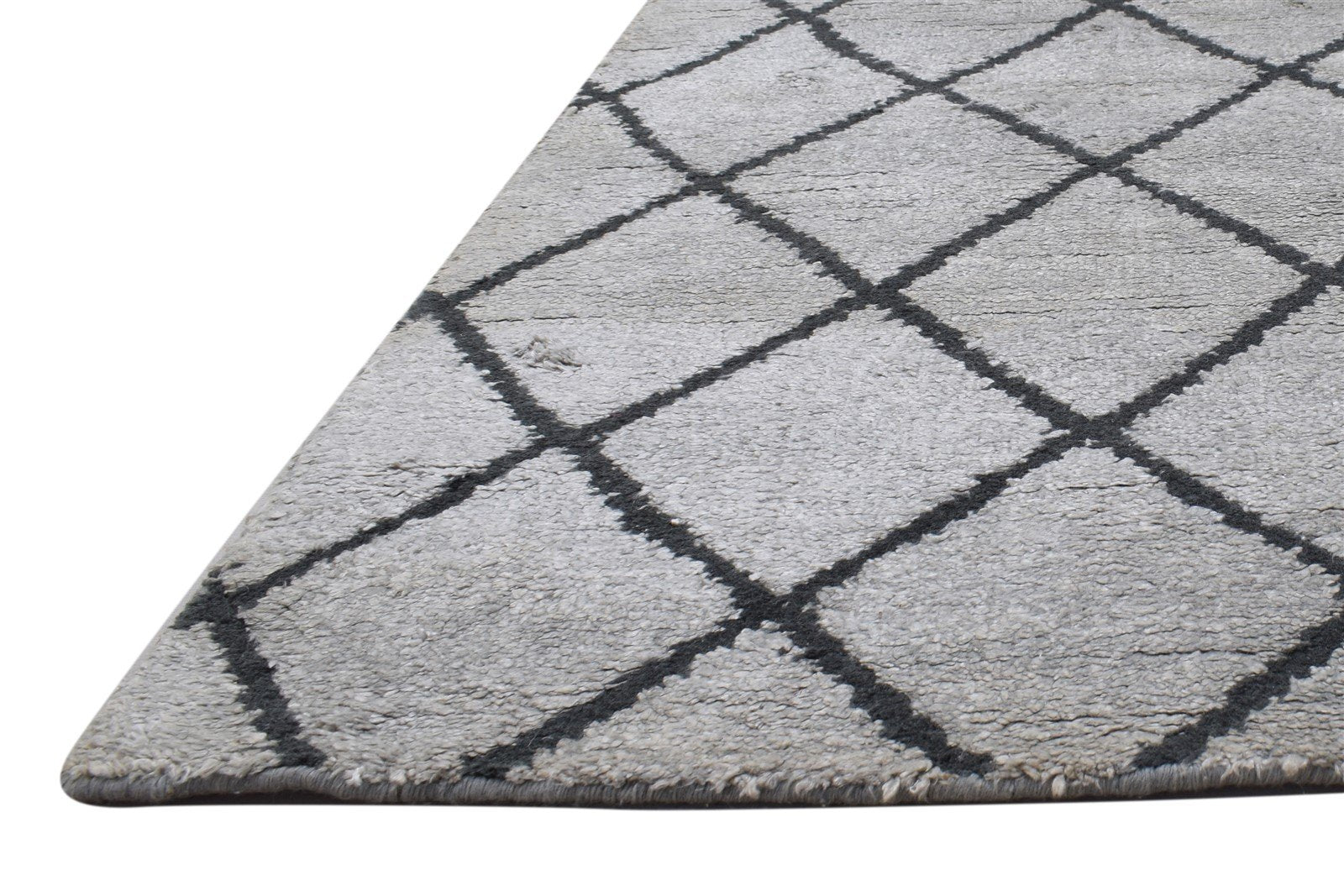 Grey Silk Rug 5' X 7' Modern Hand Knotted Moroccan Diamond Room Size Carpet 