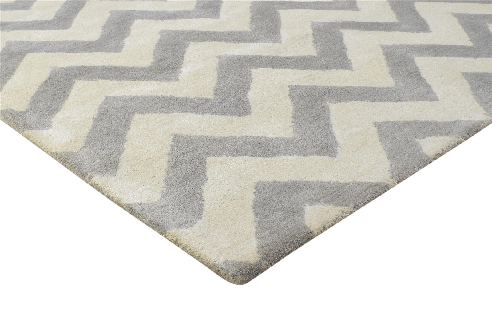 Hand Tufted Grey Wool Rug 4' X 6' Modern Scandinavian Chevron Room Size Carpet 