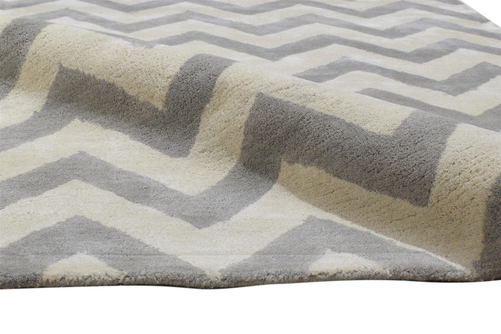 Hand Tufted Grey Wool Rug 4' X 6' Modern Scandinavian Chevron Room Size Carpet 