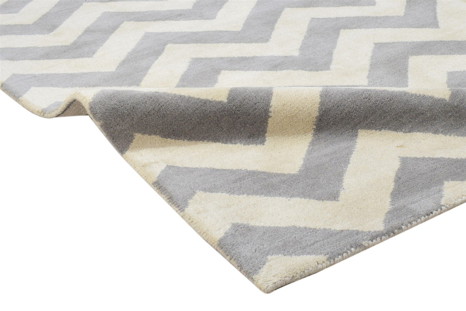 Hand Tufted Grey Wool Rug 3' X 5' Modern Scandinavian Chevron Room Size Carpet 