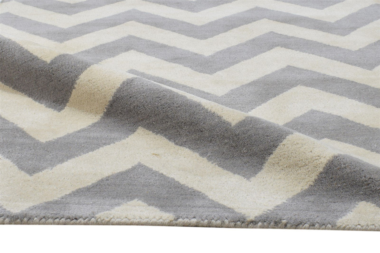 Hand Tufted Grey Wool Rug 3' X 5' Modern Scandinavian Chevron Room Size Carpet 