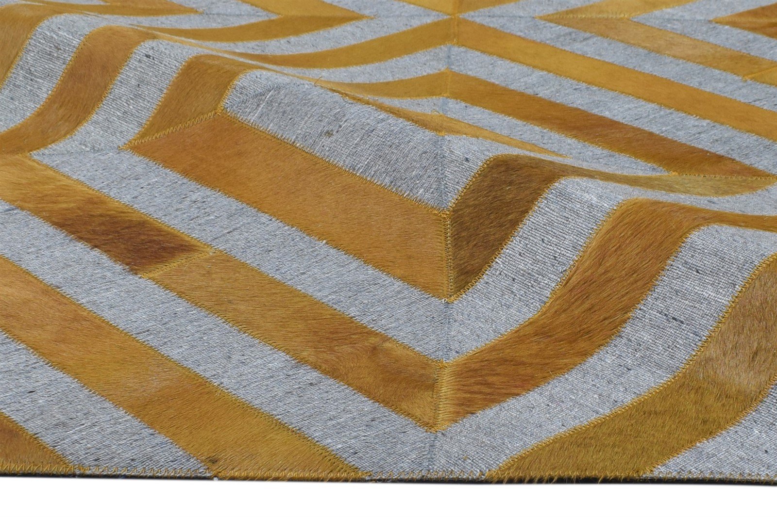 Hand Woven Gold Leather / Cotton Rug 5X8 Modern Moroccan Diamond Room Size 