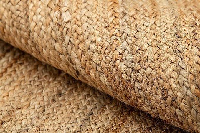 Natural Jute area rug for sale Eco friendly Handwoven jute rug Round runner rug for Bedroom 