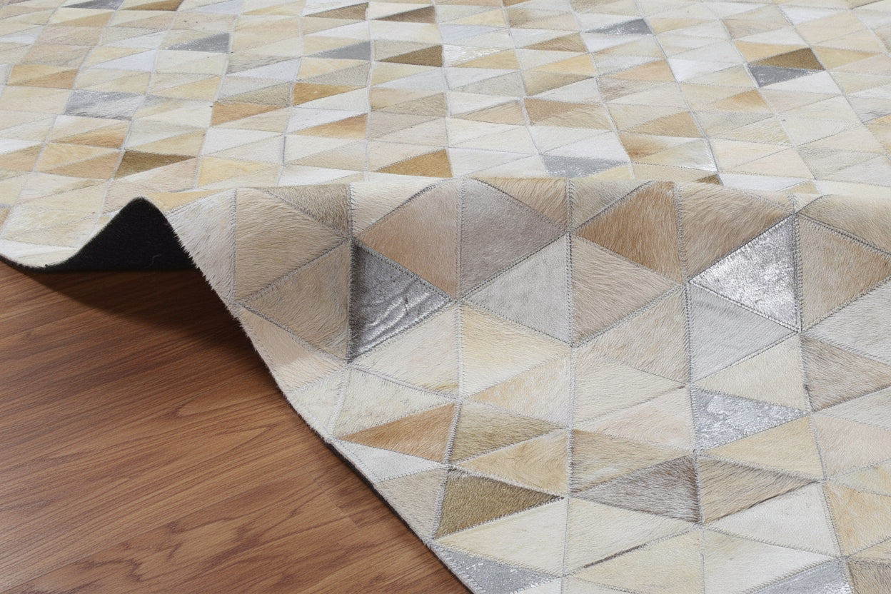 Devin Handmade Beige Leather Triangles Rug - Modern Patchwork Cowhide Area Rug   7864252858517