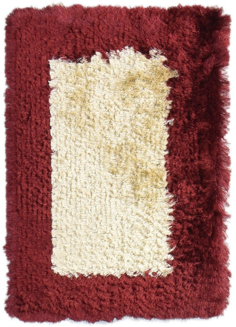 Hand Woven Beige Polyester Rug 2' X 3' Shag Scandinavian Modern Small Carpet   7864996561045