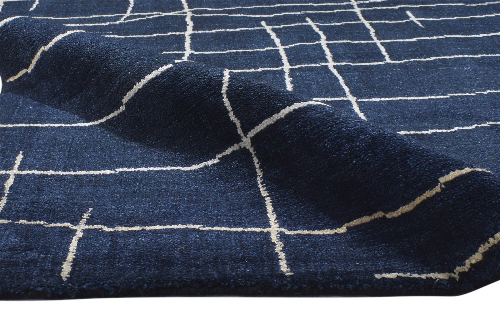 Dione Handloom Charcoal Silk Rug 5X7 Modern Scandinavian Abstract   7864158945429