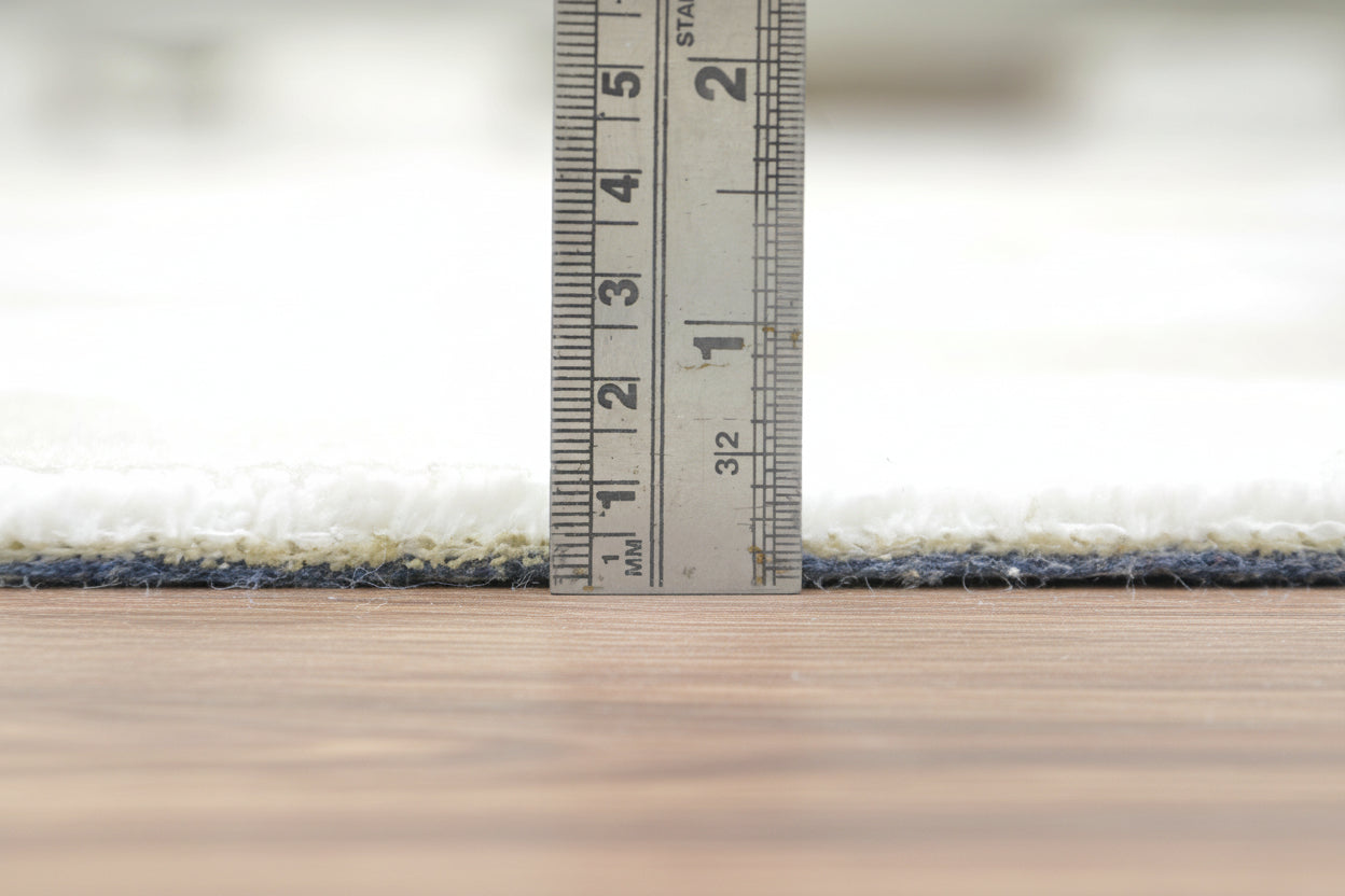 Kisan Checkerboard Handmade Beige White Rug – Modern Minimalist Decorative Area Rug   9122580201621